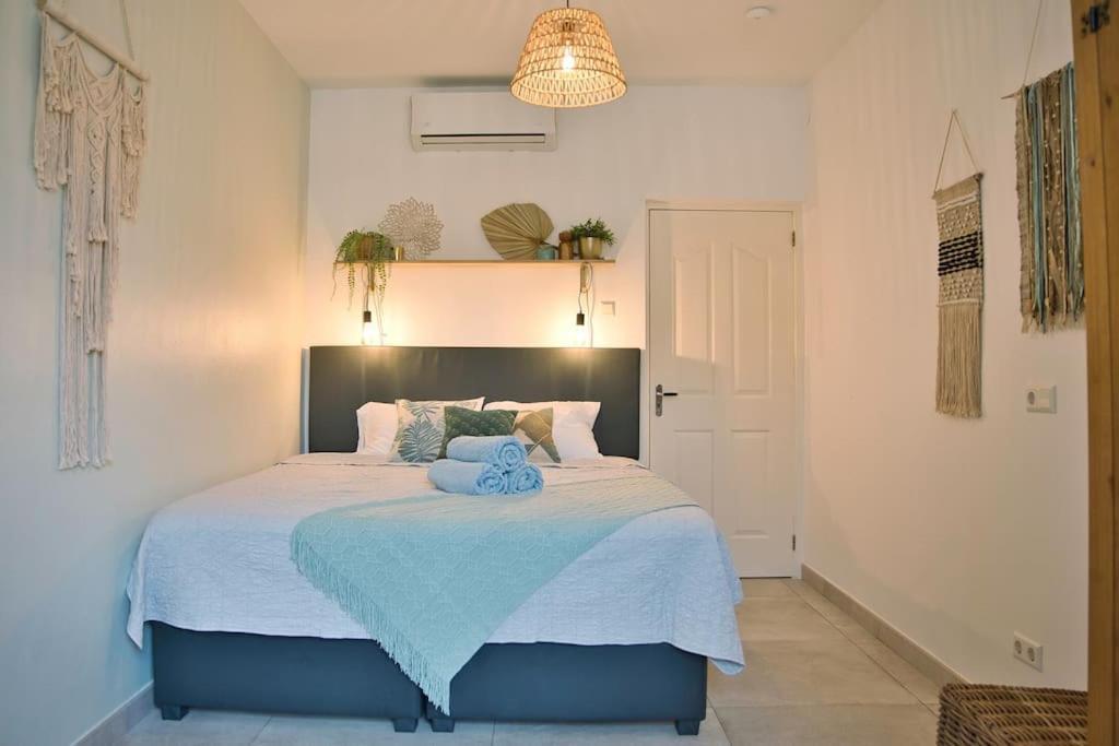 Caribbean Happyness Apartment Willemstad Exterior photo